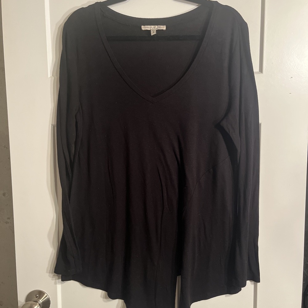 Express One Eleven Black Long Sleeve V-Neck Split Back Tunic Top Medium